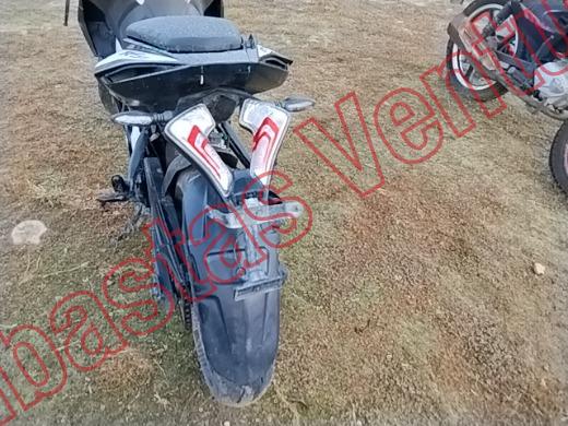 BAJAJ PULSAR 200 RS 2023, foto 19 de 19