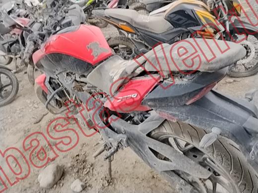 BAJAJ DOMINAR 2022, foto 7 de 19