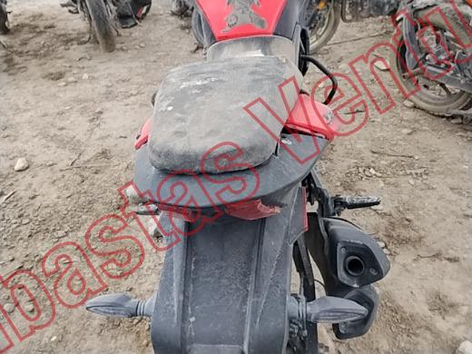 BAJAJ DOMINAR 2022, foto 15 de 19
