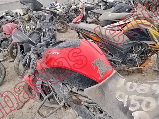 BAJAJ DOMINAR 2022, foto 17 de 19