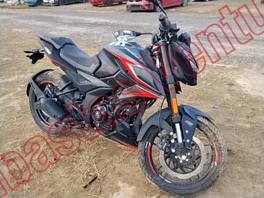 BAJAJ PULSAR 200 2026, foto 3 de 19