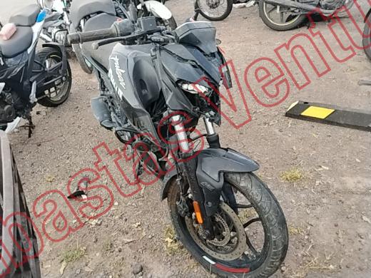 BAJAJ PULSAR 2025, foto 3 de 19