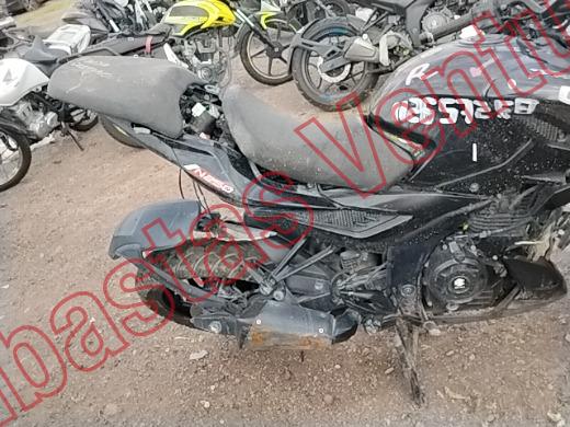 BAJAJ PULSAR 2025, foto 13 de 19