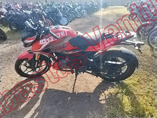 BAJAJ PULSAR NS 2026, foto 8 de 19