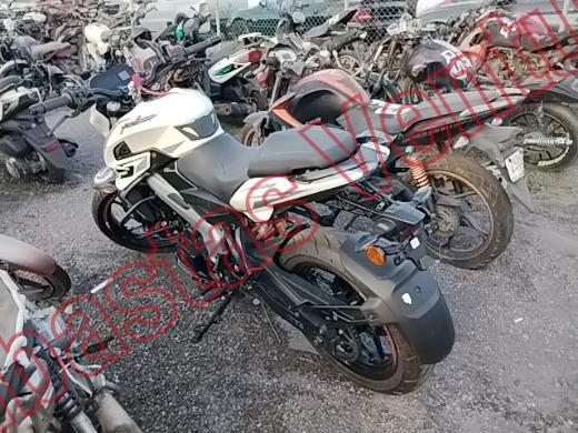 BAJAJ PULSAR 2025, foto 7 de 19