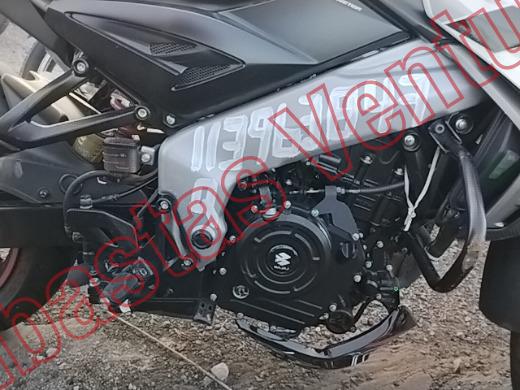 BAJAJ PULSAR 2025, foto 11 de 19