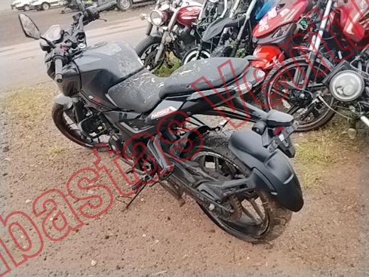 BAJAJ PULSAR 2024, foto 7 de 19