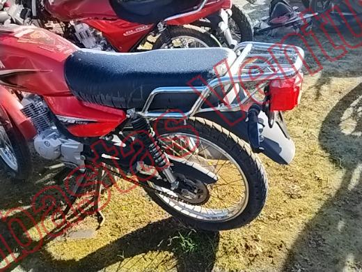 YAMAHA YB125 2025, foto 16 de 19