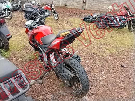 BAJAJ PULSAR 2025, foto 7 de 19