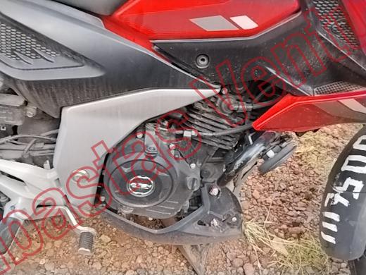 BAJAJ PULSAR 2025, foto 11 de 19