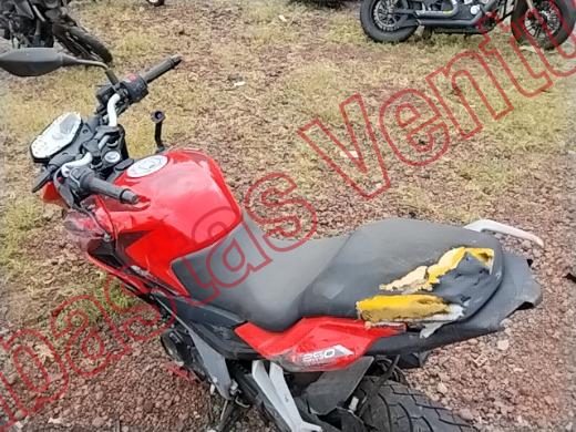 BAJAJ PULSAR 2025, foto 17 de 19