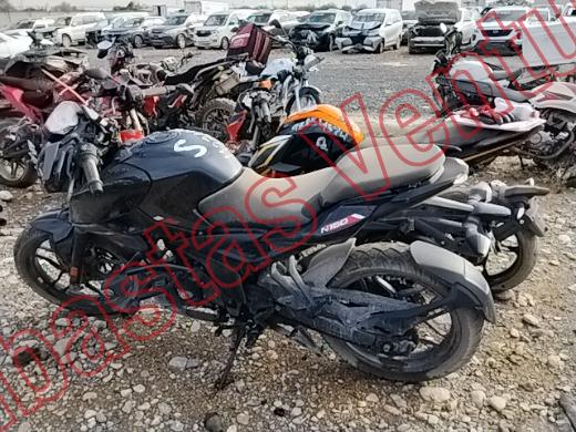 BAJAJ PULSAR 2025, foto 8 de 19