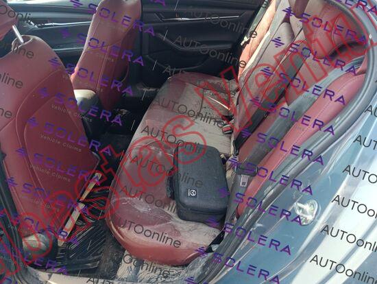 MAZDA MAZDA 3 2023, foto 7 de 19