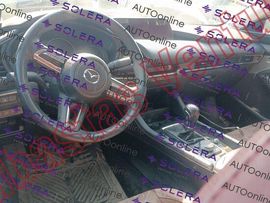 MAZDA MAZDA 3 2023, foto 11 de 19