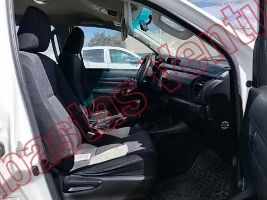 TOYOTA HILUX 2022, foto 12 de 19