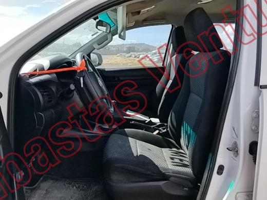 TOYOTA HILUX 2022, foto 17 de 19