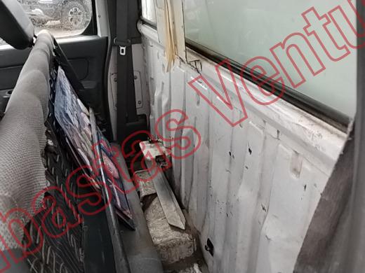 NISSAN NP 300 2015, foto 16 de 19