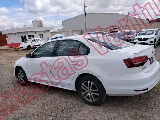 VOLKSWAGEN JETTA 2016, foto 8 de 19