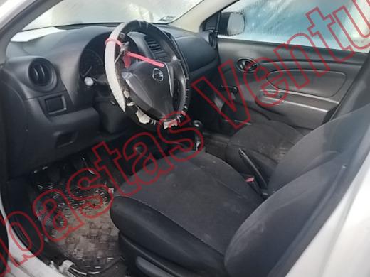 NISSAN VERSA 2020, foto 17 de 19