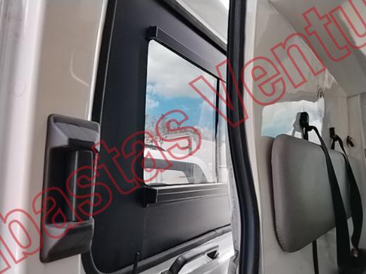 FORD TRANSIT 2023, foto 16 de 19
