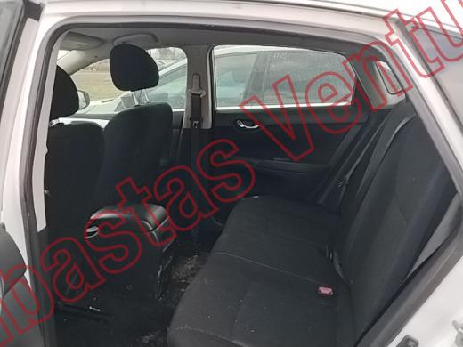 NISSAN SENTRA 2019, foto 16 de 19