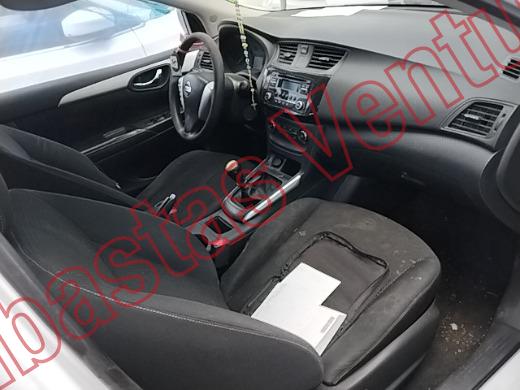 NISSAN SENTRA 2019, foto 12 de 19