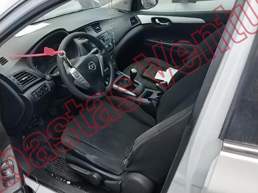 NISSAN SENTRA 2019, foto 17 de 19