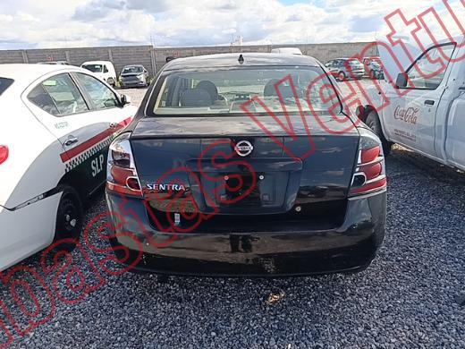 NISSAN VERSA 2015, foto 6 de 19