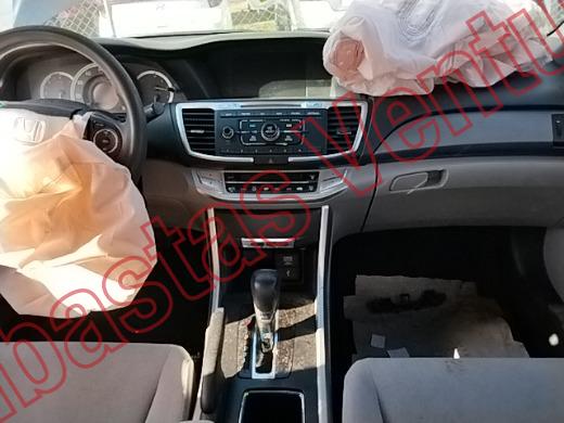 NISSAN SENTRA 2018, foto 14 de 19