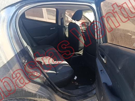 TOYOTA YARIS 2017, foto 13 de 19