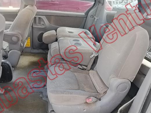 TOYOTA SIENNA 2006, foto 16 de 19