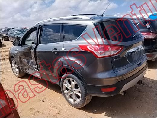 FORD ESCAPE 2013, foto 8 de 19