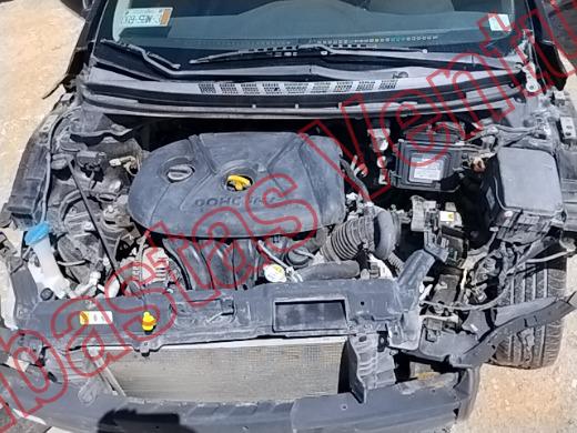 HYUNDAI ELANTRA 2016, foto 10 de 19