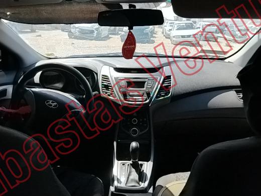 HYUNDAI ELANTRA 2016, foto 14 de 19