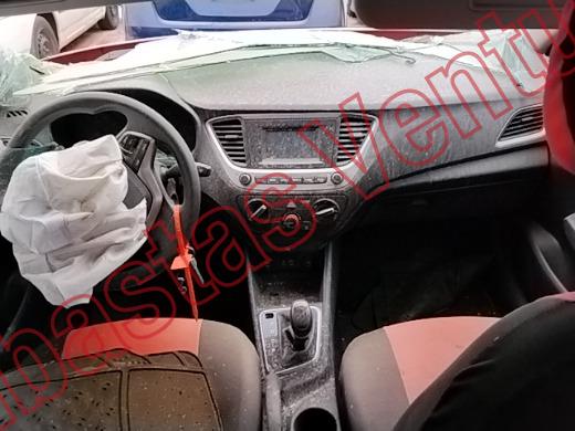HYUNDAI ACCENT 2019, foto 14 de 19