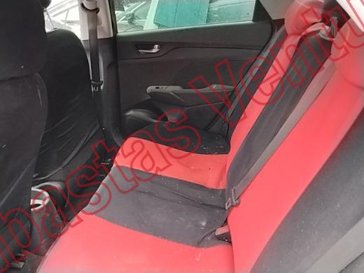 HYUNDAI ACCENT 2019, foto 16 de 19