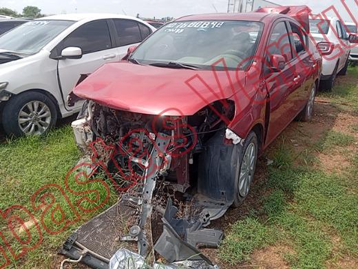 NISSAN VERSA 2013, foto 1 de 19