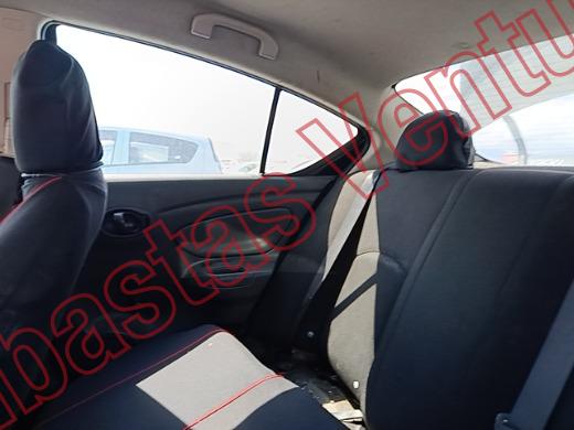 NISSAN VERSA 2015, foto 16 de 19