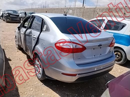 FORD FIESTA 2014, foto 7 de 19