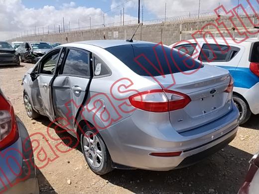 FORD FIESTA 2014, foto 8 de 19