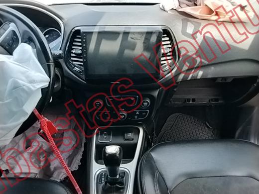 JEEP COMPASS 2018, foto 14 de 19