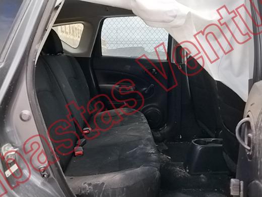 NISSAN VERSA 2018, foto 13 de 19