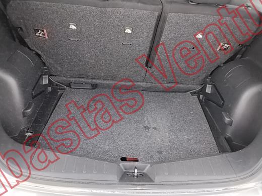 NISSAN VERSA 2018, foto 15 de 19