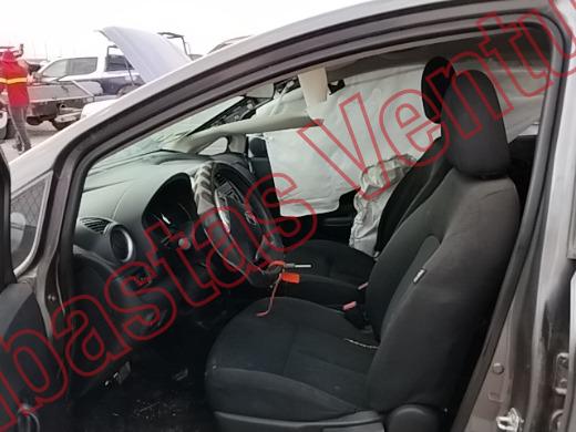 NISSAN VERSA 2018, foto 17 de 19