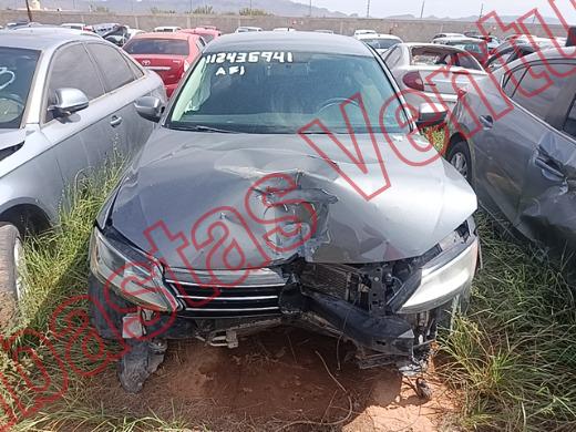 VOLKSWAGEN JETTA 2015, foto 2 de 19