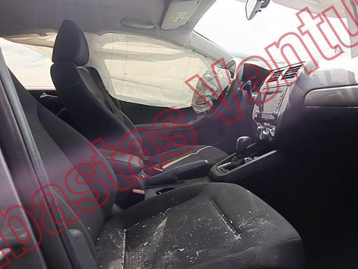 VOLKSWAGEN JETTA 2015, foto 12 de 19