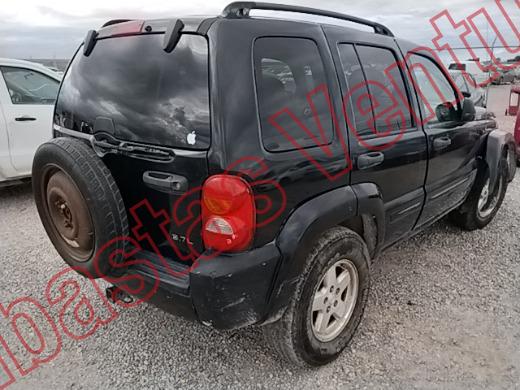 JEEP LIBERTY 2004, foto 5 de 19