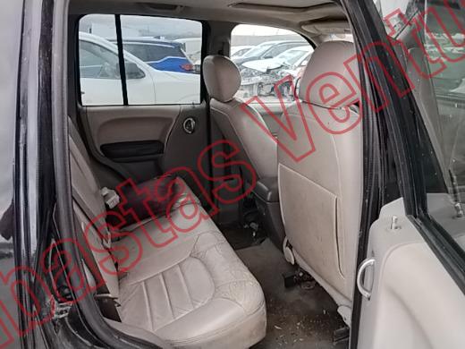 JEEP LIBERTY 2004, foto 13 de 19