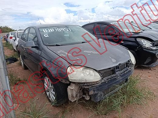 VOLKSWAGEN JETTA 2010, foto 4 de 19