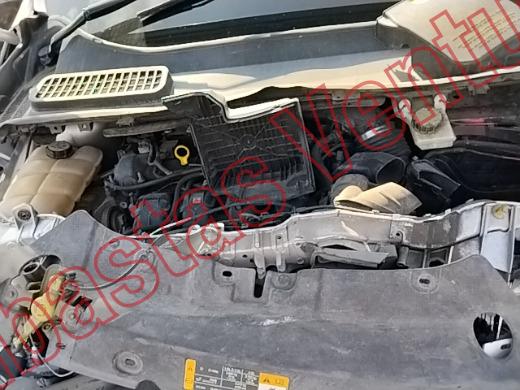 FORD ESCAPE 2014, foto 10 de 19